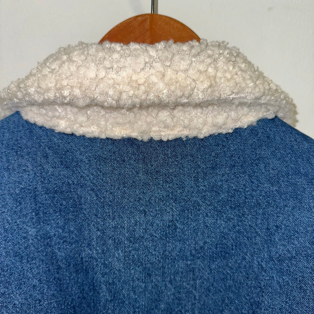 BiBi Women’s Blue Denim & Cream Sherpa Jean Jacket Size Small - Picture 8 of 16
